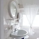 Alojamento de Acomodação e Pequeno-almoço Apulia 3*