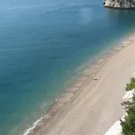Alojamento de Acomodação e Pequeno-almoço Apulia 3*
